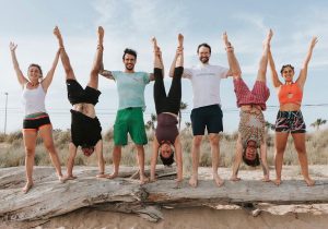 Clara-Acroyoga-Teambulding